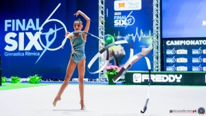 final6 t1 motto viareggio lena ester   nastro sfe09165a copia simone ferraro ph copia